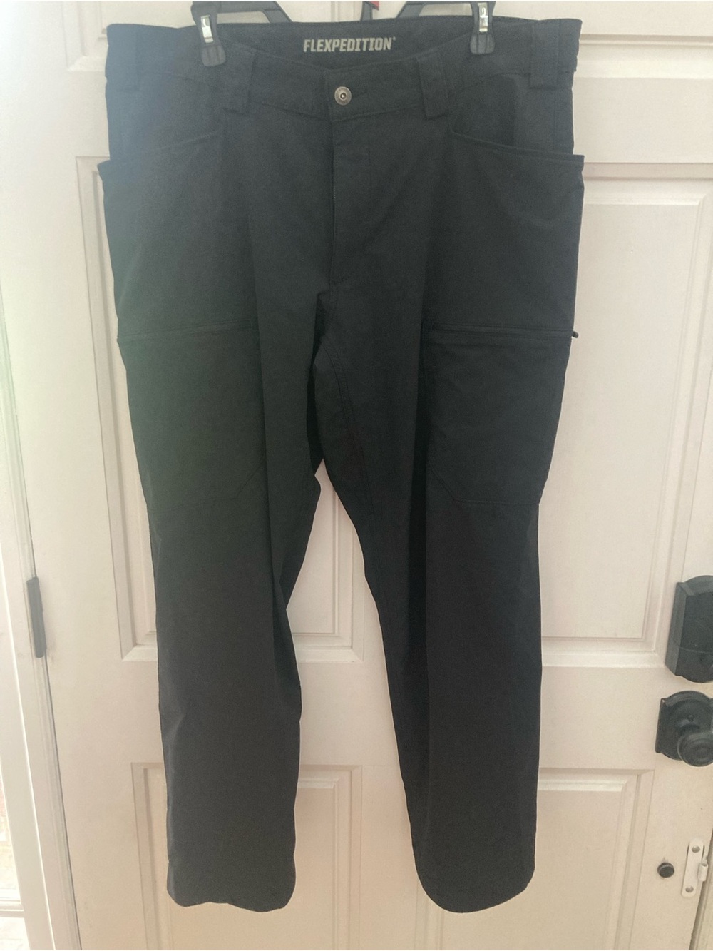 Duluth Trading Co Black FlexPedition Cargo Work Pants - 38x30